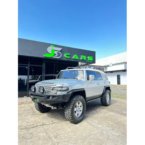 Toyota FJ Cruiser 2007 Plateado Puerto Ordaz