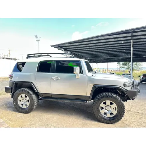 Toyota FJ Cruiser 2007 Plateado Puerto Ordaz