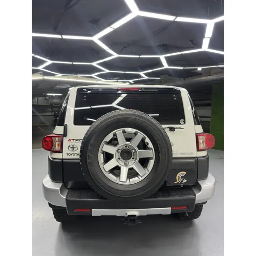 Toyota FJ Cruiser 2023 Blanco Caracas