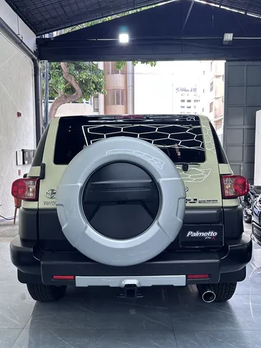 Toyota FJ Cruiser 2023 Beige Caracas