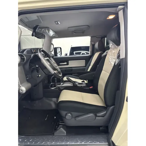 Toyota FJ Cruiser 2023 Beige Caracas
