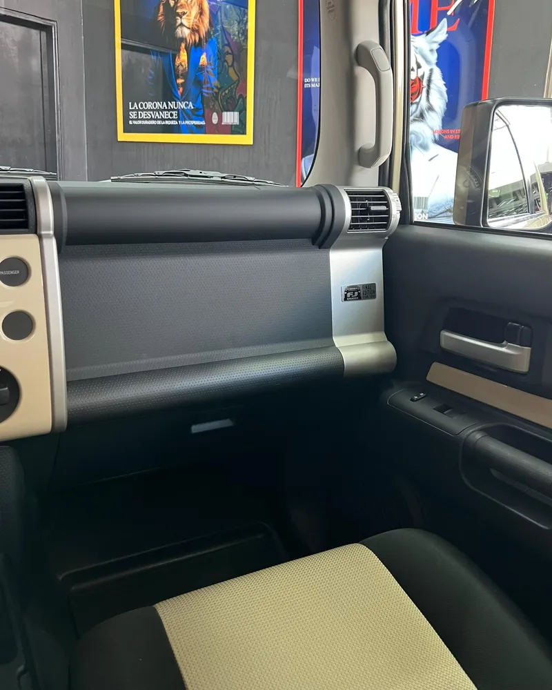 Toyota Land Cruiser FJ 2023 Beige Caracas
