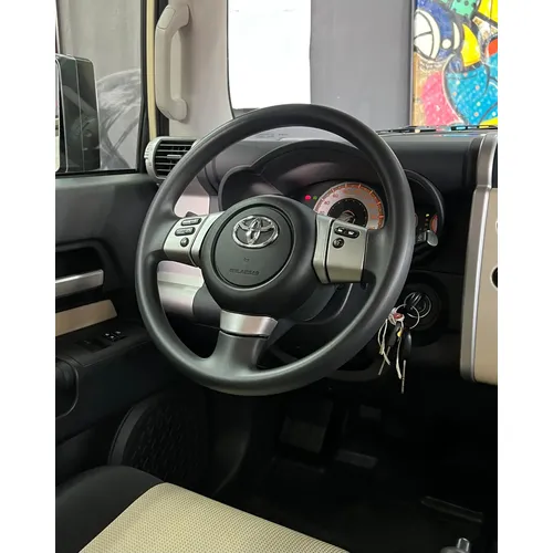 Toyota Land Cruiser FJ 2023 Beige Caracas