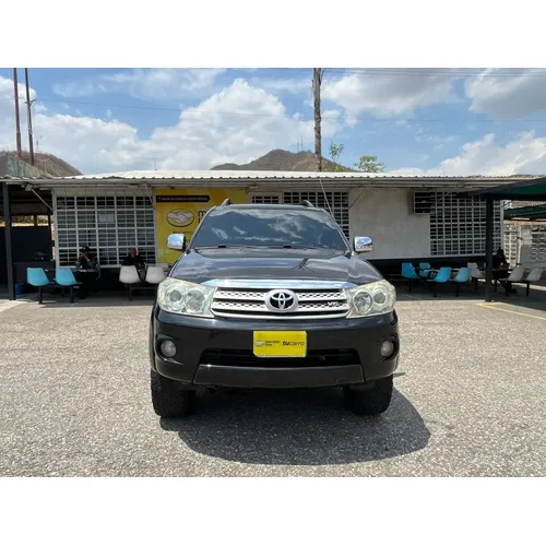 Toyota Fortuner 2010 Negro Valencia