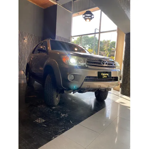Toyota Fortuner 2010 Dorado Caracas