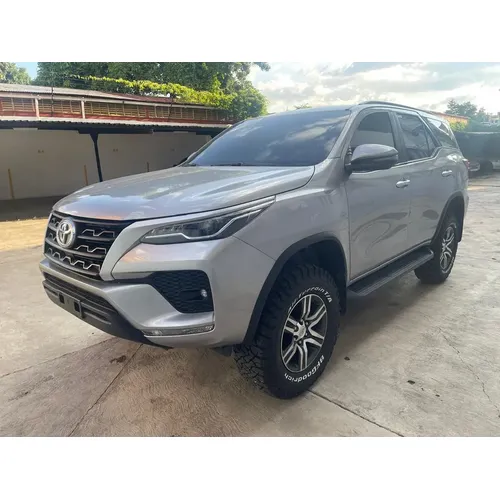 Toyota Fortuner 2025 Plateado Valencia