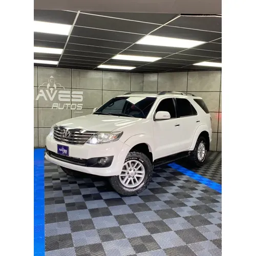 Toyota Fortuner 2015 Blanco Caracas