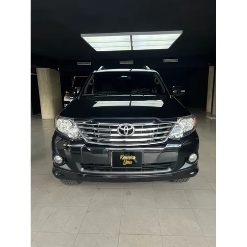 Toyota Fortuner 2015 Gris Caracas