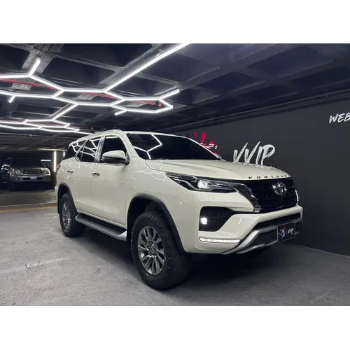 Toyota Fortuner 2022 Blanco Caracas