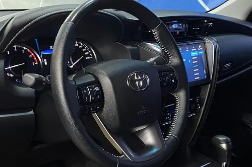 Toyota Fortuner 2024 Plateado Caracas