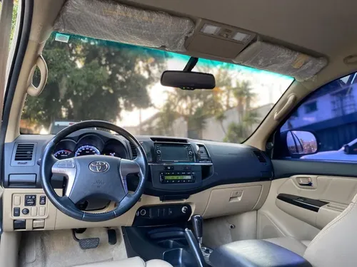 Toyota Fortuner 2015 Beige Caracas