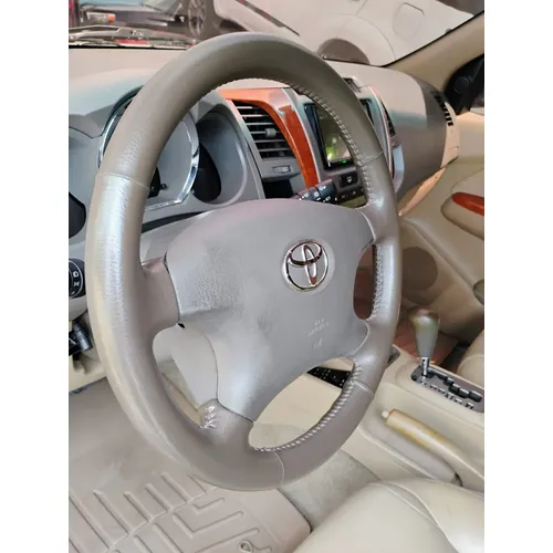 Toyota Fortuner 2011 Plateado Girardot