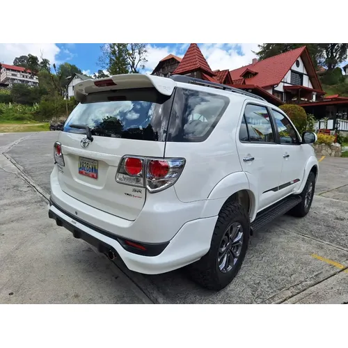 Toyota Fortuner 2019 Blanco Maracay