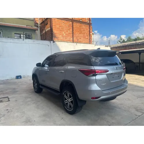 Toyota Fortuner 2025 Plateado Valencia