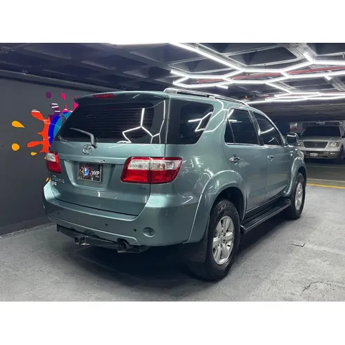 Toyota Fortuner 2010 Verde Caracas