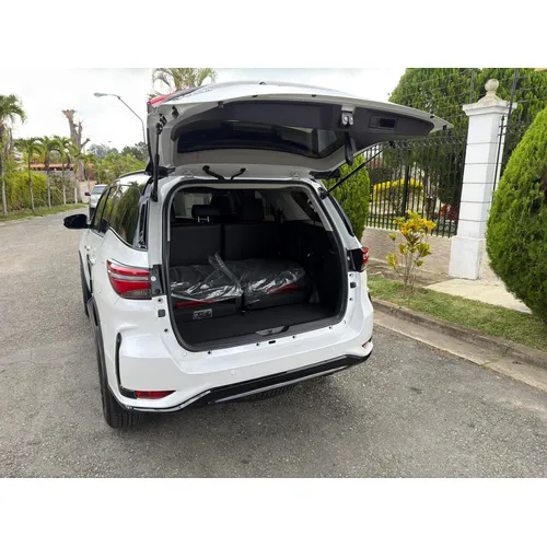 Toyota Fortuner 2.7 2025 Blanco Caracas