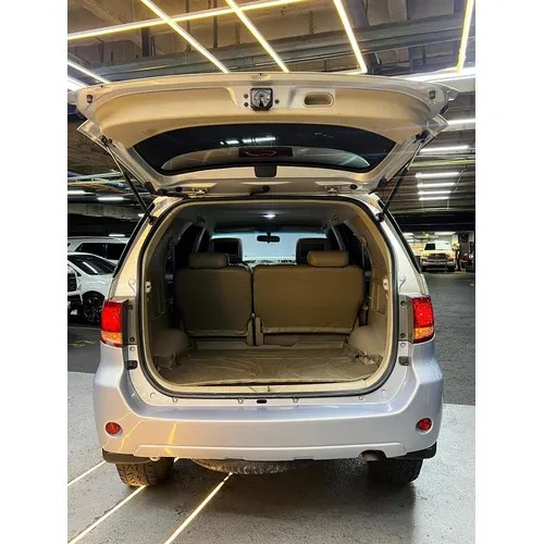 Toyota Fortuner SR5 2007 Plateado Caracas