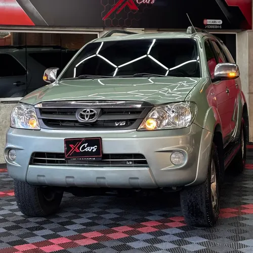 Toyota Fortuner 2007 Plateado Caracas