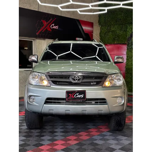 Toyota Fortuner 2007 Plateado Caracas