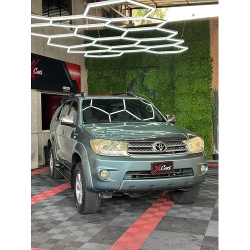 Toyota Fortuner 2009 Verde Caracas