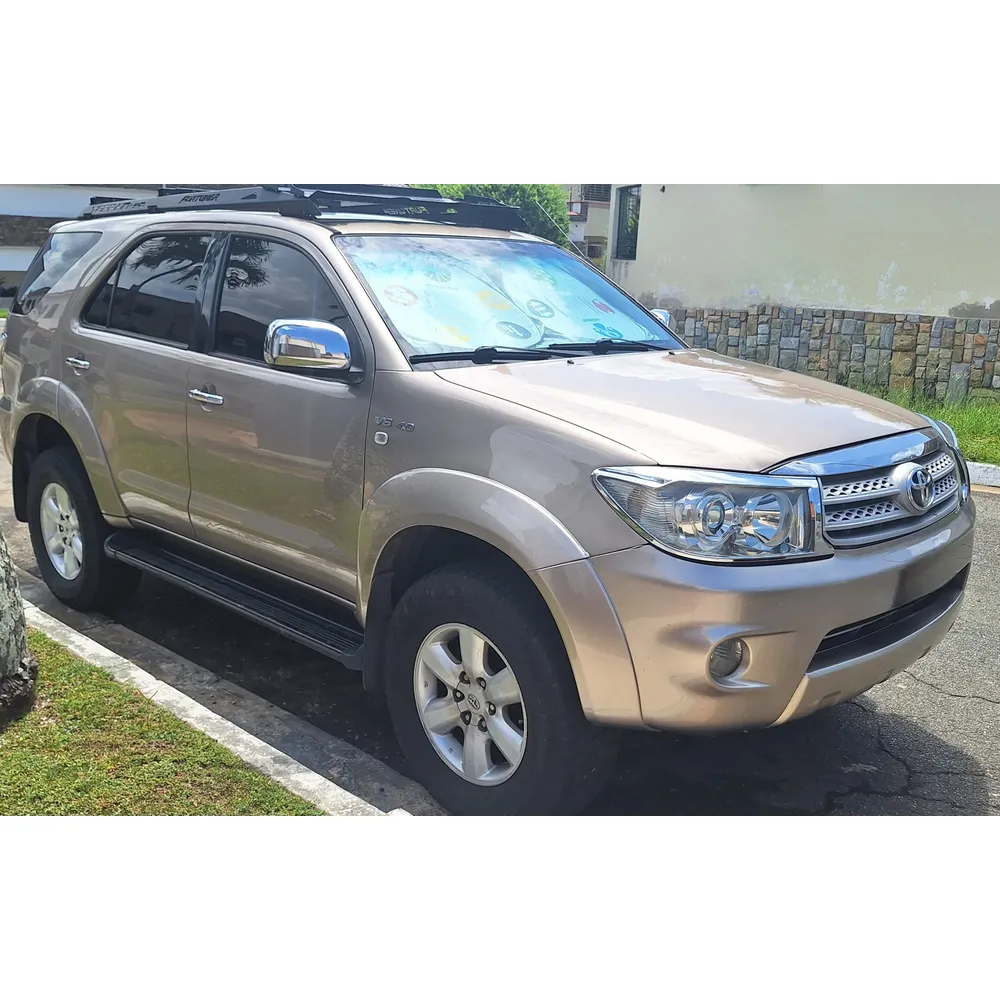 Toyota Fortuner 2009 Beige Caracas