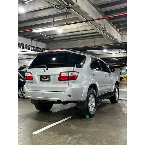 Toyota Fortuner 2010 Plateado Caracas