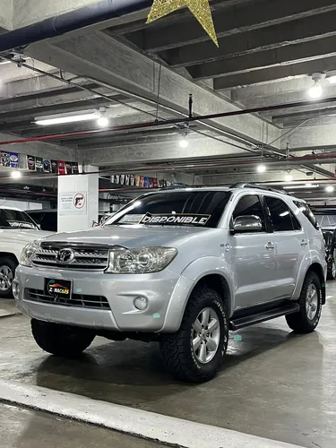 Toyota Fortuner 2010 4x4