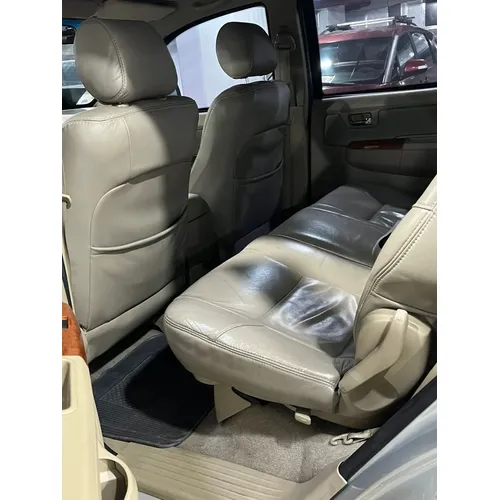 Toyota Fortuner 2010 Plateado Caracas