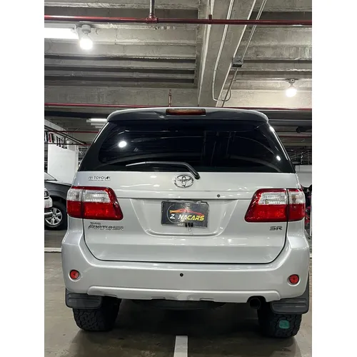 Toyota Fortuner 2010 Plateado Caracas