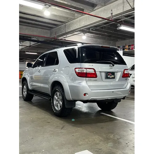 Toyota Fortuner 2010 Plateado Caracas