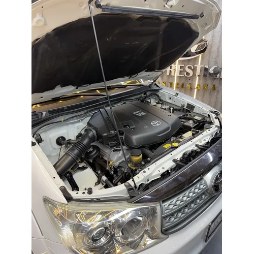 Toyota Fortuner 2010 Blanco Caracas