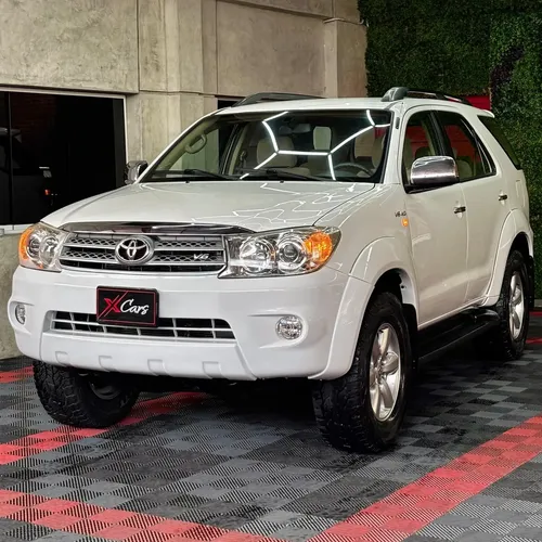Toyota Fortuner 2010 Blanco Caracas