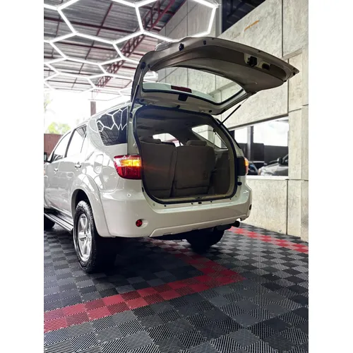 Toyota Fortuner 2010 Blanco Caracas
