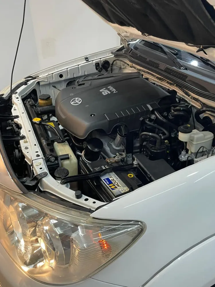 Toyota Fortuner 2010 Blanco Caracas