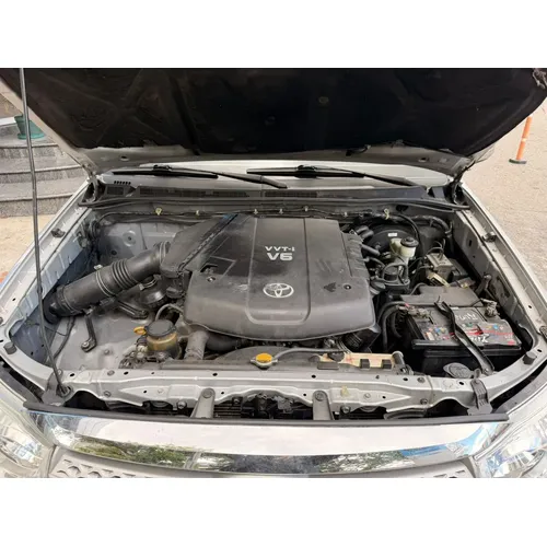 Toyota Fortuner 2010 Plateado Caracas