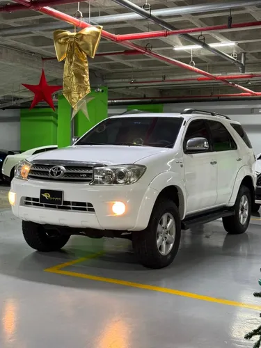 Toyota Fortuner 2010 Blanco Caracas