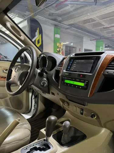 Toyota Fortuner 2010 Blanco Caracas