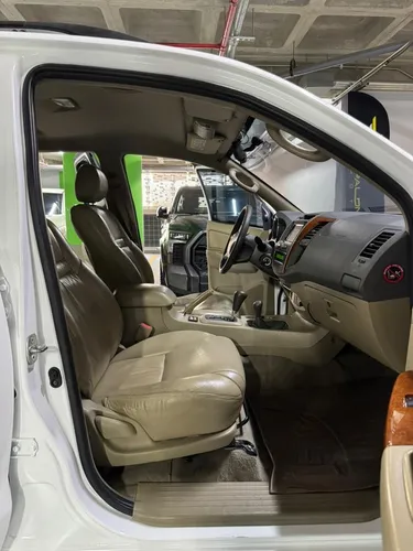 Toyota Fortuner 2010 Blanco Caracas