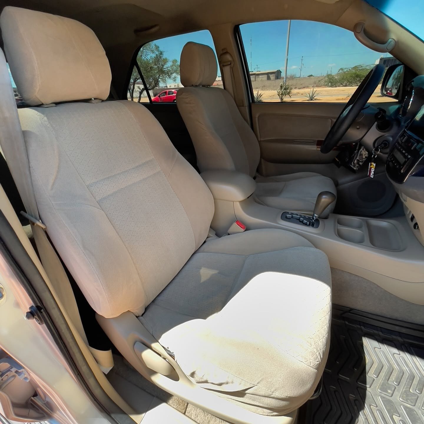 Toyota Fortuner 2010 Plateada