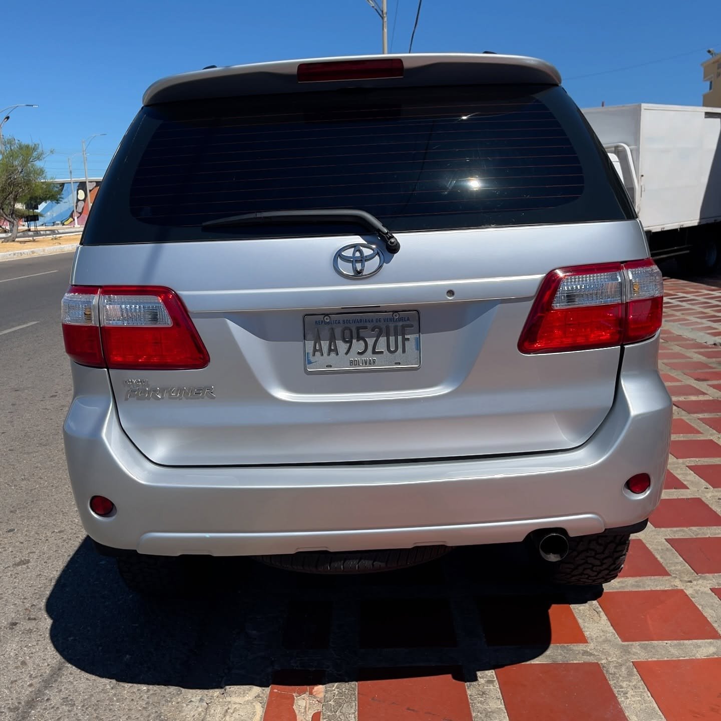 Toyota Fortuner 2010 Plateada