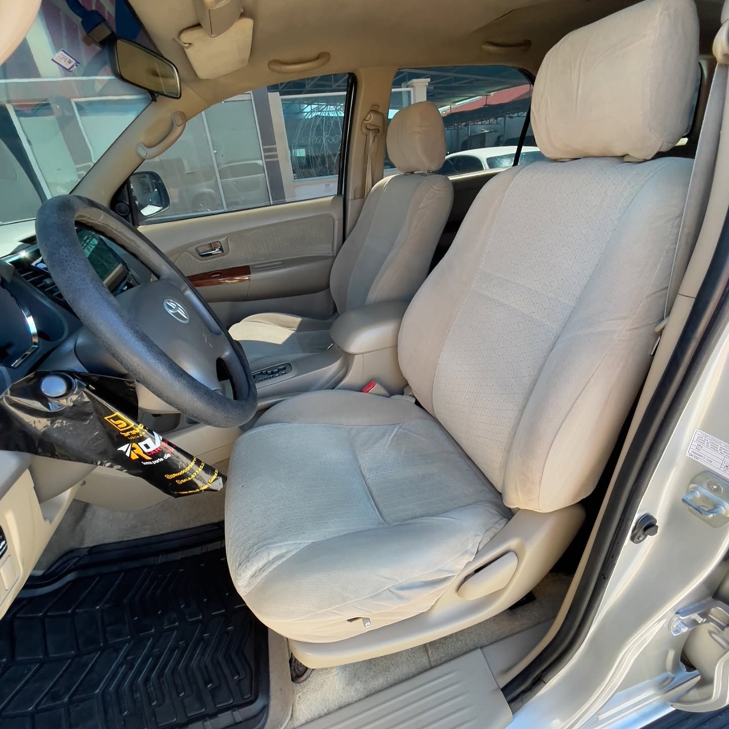 Toyota Fortuner 2010 Plateada