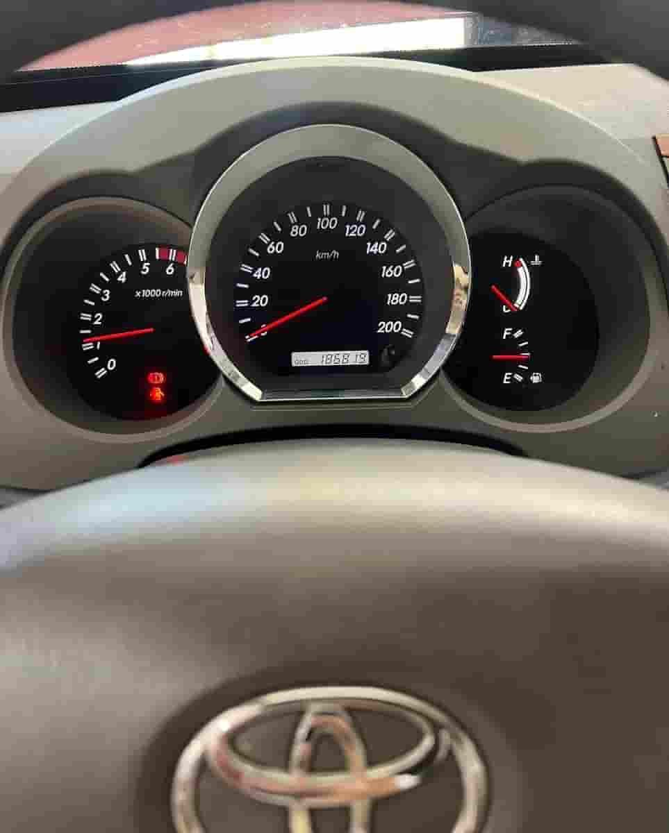 Toyota Fortuner 2010 V6 Rojo
