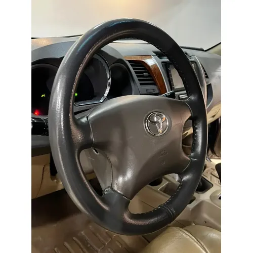 Toyota Fortuner 2010 Beige Caracas