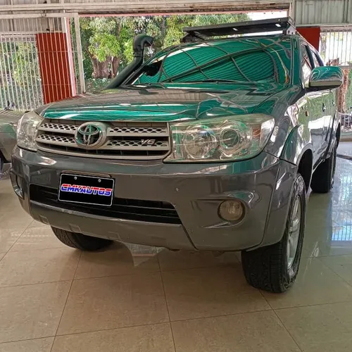 Toyota Fortuner 2011 Gris Caracas