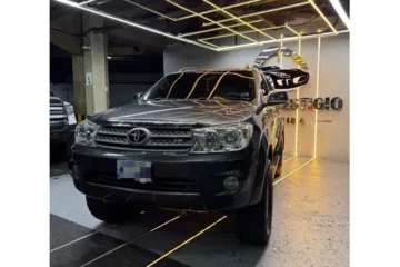 Toyota Fortuner 2011 4x4