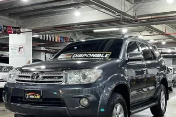 Toyota Fortuner 2011 4x4