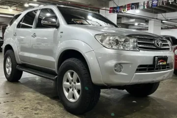 Toyota Fortuner 2011 4x4