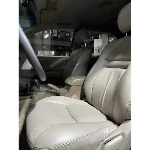 Toyota Fortuner 2011 Plateado Caracas
