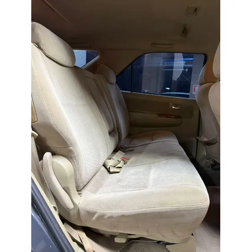 Toyota Fortuner 2011 Gris Caracas