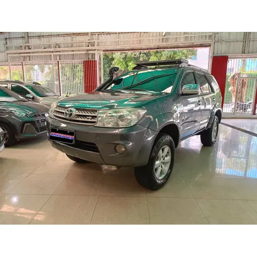 Toyota Fortuner 2011 Gris Caracas